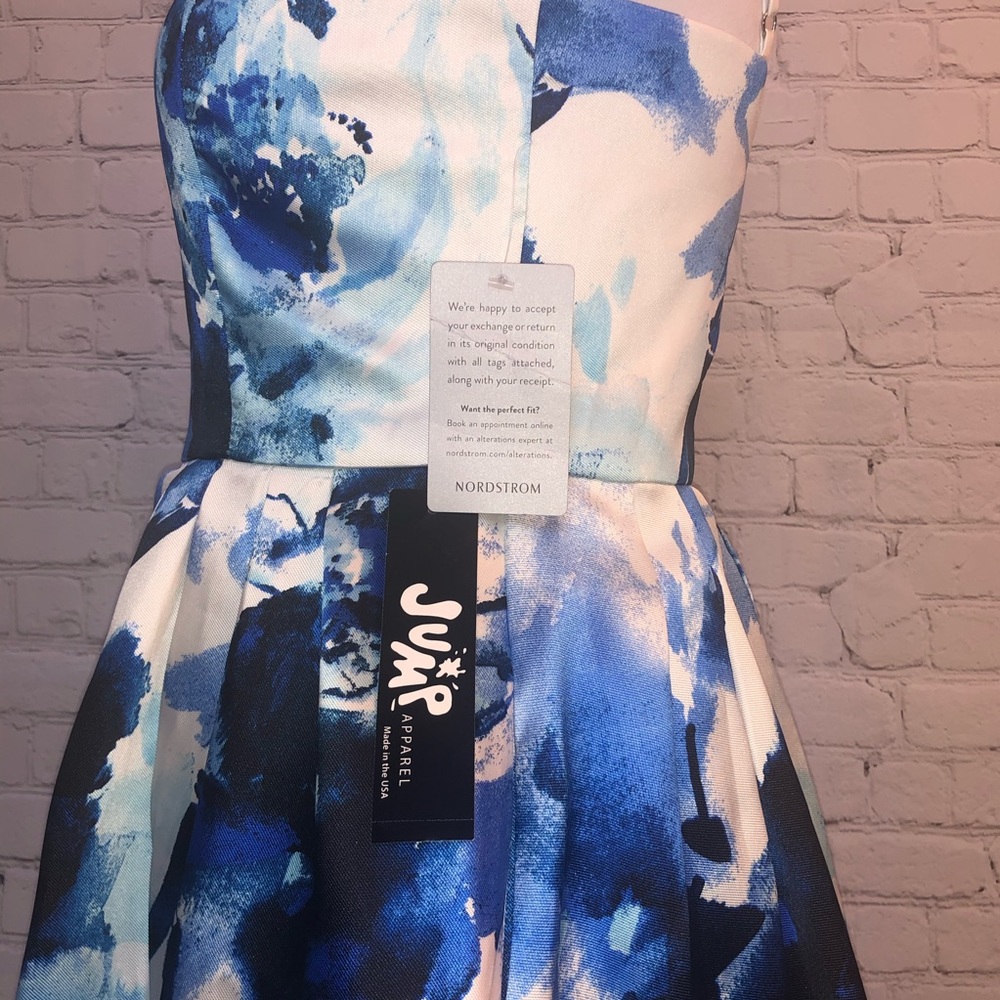 Floral Patterned Dress - Picture 6 of 12